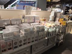 -Bath & Bloom Flagship Store at Central World