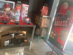 -星巴克(杭州湖滨银泰E区店)