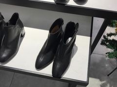 -百丽国际童鞋(泉屋百货店)