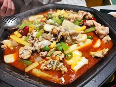 老坛泡椒牛蛙-蛙蛙叫·干锅年代(钻石广场店)