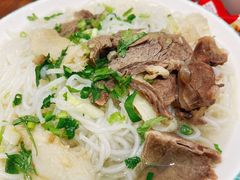 -犇逸·乐山跷脚牛肉·四川现炒(览海店)