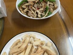 -芦茨金富饭庄·25年老字号·专做稻草鸡