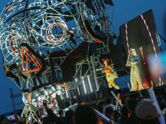 -北戴河碧螺塔海上酒吧公园