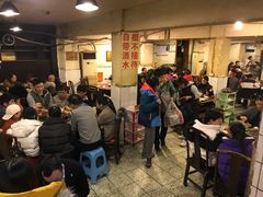 等位区-邓莽子老火锅(鲁祖庙店)