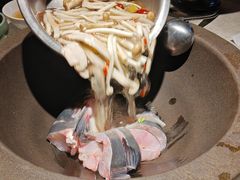 -鲜潭蒸汽石锅鱼(五道口购物中心店)