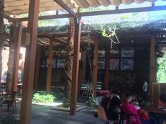-三亚湾红树林度假酒店美食街