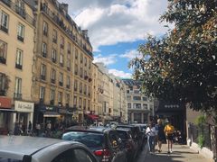 -乐蓬马歇百货公司(Rive Gauche)