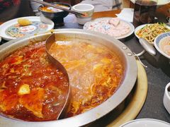 -沸炉重庆老火锅(军事博物馆店)