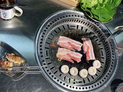 -马路牙子烧烤音乐酒馆(望京店)