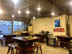 大堂-邓莽子老火锅(中兴路总店)