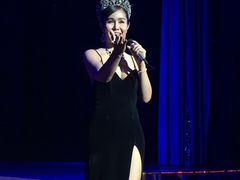 -金东尼人妖秀