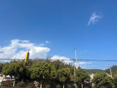 -腾冲洞山温泉村
