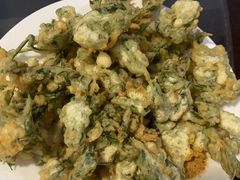 炸花椒芽-北京龙庆四季香农家饭庄·灶台鱼·碳烤虹鳟鱼(龙庆峡店)
