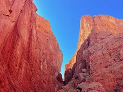 -天山神秘大峡谷