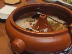 -老滇山寨•云南特色菜•地方菜•民族风情歌舞表演(金碧店)