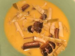 野山笋炖黄鳝-鱼食饭稻·苏浙土菜17年老馆子(平江路店)