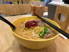 -谭仔米线(皇庭广场店)