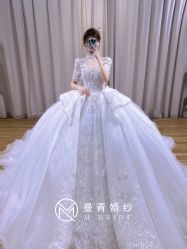 -曼青婚纱礼服馆