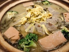 -有红鸡毛店·川菜(建设路店)