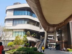 -东方体育中心(地铁站)