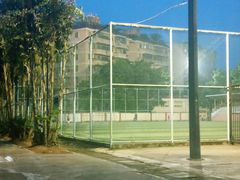 -燕子岗体育场