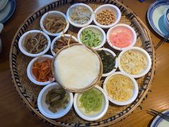 -包整·丝娃娃(一览甲秀楼风景店)