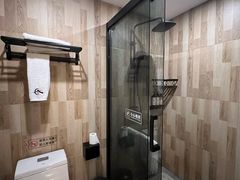 -闲隅江景艺术酒店(解放碑洪崖洞总店)