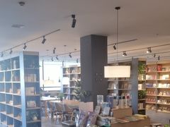 -魔方城市书房(中街益田店)