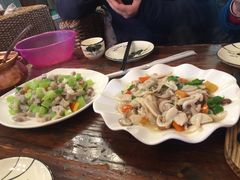 -东巴谷野生菌火锅餐厅