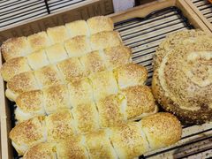 -焙丽拾光(麦凯乐直营店)
