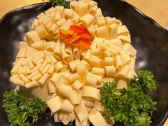 锦州豆皮-手选潮汕鲜活牛肉火锅(二七广场店)