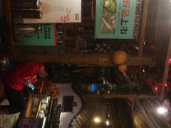 -老牌坊云南鱼豆花火锅(爱建店)