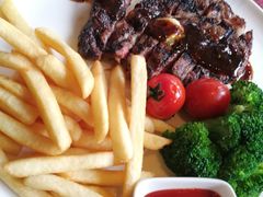 -WOLFGANG PUCK KITCHEN & BAR(迪士尼小镇店)