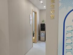 -上海大学附属上海和平眼科医院