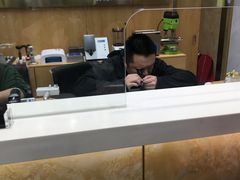 -亨得利名表服务中心(上海湾店)