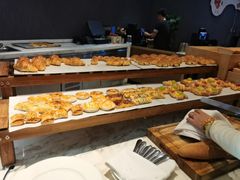 -筠咖啡西餐厅(上海国展宝龙丽筠酒店)