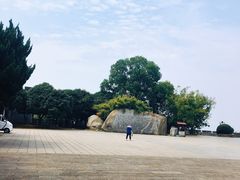 -巴陵广场