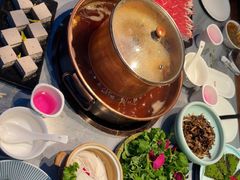 -慢丽江·云南野生菌土鸡锅(付家庄店)