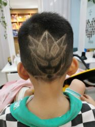 -萌酷专业儿童剪发造型(悦方店)