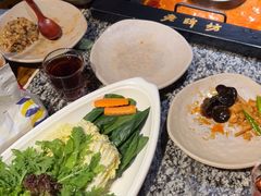 -老牌坊云南鱼豆花火锅(哈西万达店)