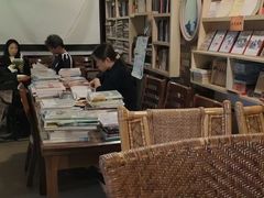 -斯多格书乡(北京大学畅春园店)