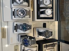 -亨得利钟表商店