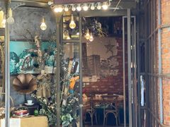-玛格萝妮(汇智国际商业中心店)