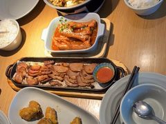 -蜜桃餐厅·伴山(绿宝广场店)