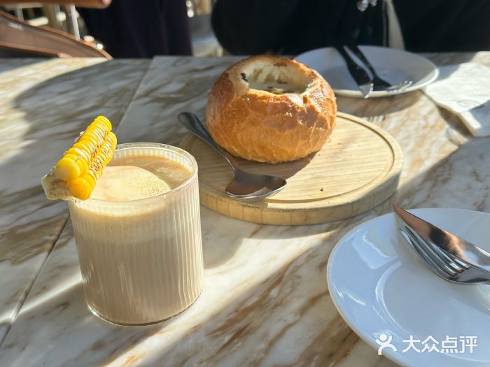 The Rug Cafe(王府中环店)牡蛎奶油面包汤图片