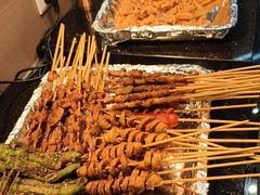 -来龍儿鲜切牛肉自助老火锅