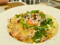 -Mark&Mars Restaurant