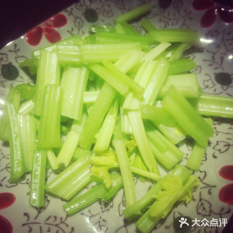 过年大鱼大肉来个清淡小炒吧