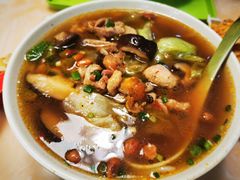 -卓雅桂林米粉
