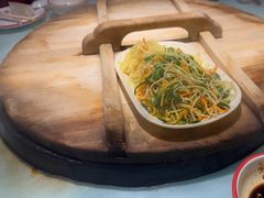 -鱼窝棚柴火铁锅炖(富山屯店)